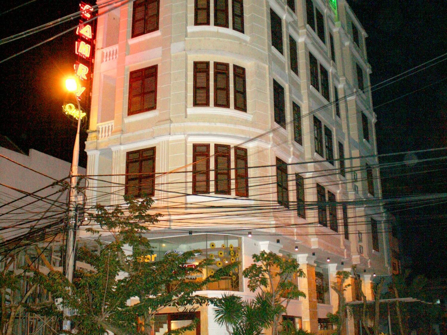 Camry Hotel Дананг Экстерьер фото